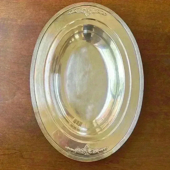 3 Piece Wm Rogers & Son Guild-Cadence Coffee Pot, Bowl, Creamer Silverplate - Picture 3 of 8